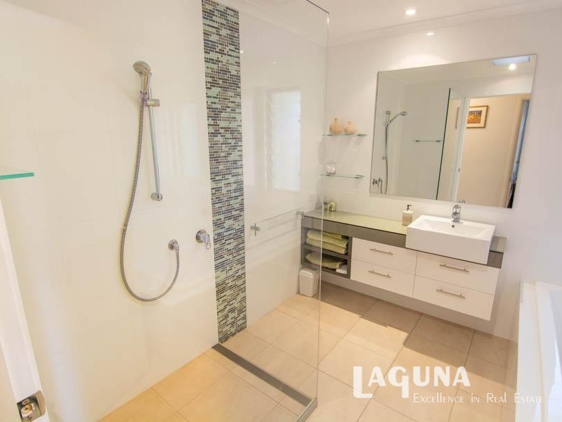 4 Hall Court, Tewantin QLD 4565