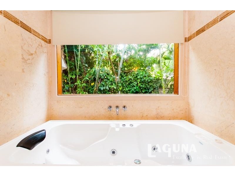 6 Boreen Parade, Boreen Point QLD 4565