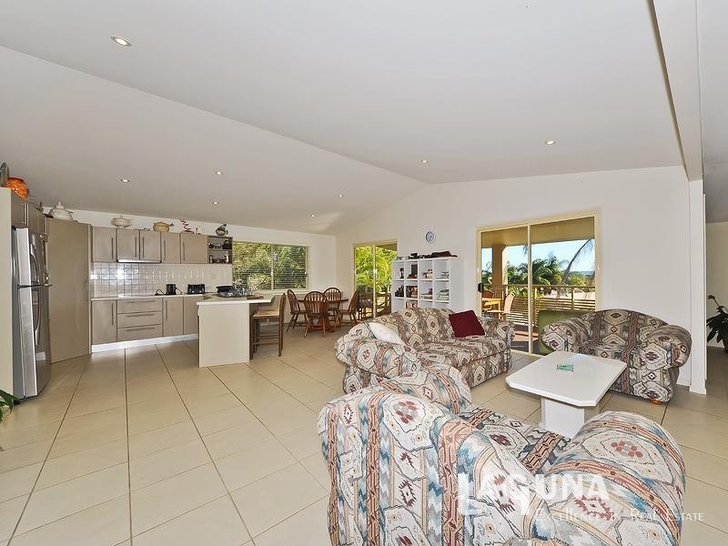10 Hardy Street, Sunrise Beach QLD 4567