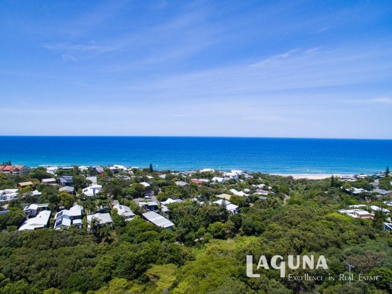 16 Captains Court, Sunrise Beach QLD 4567