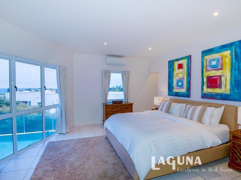 16 Captains Court, Sunrise Beach QLD 4567