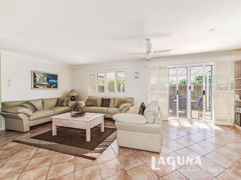 1 / 5 Riverstone Court, Tewantin QLD 4565