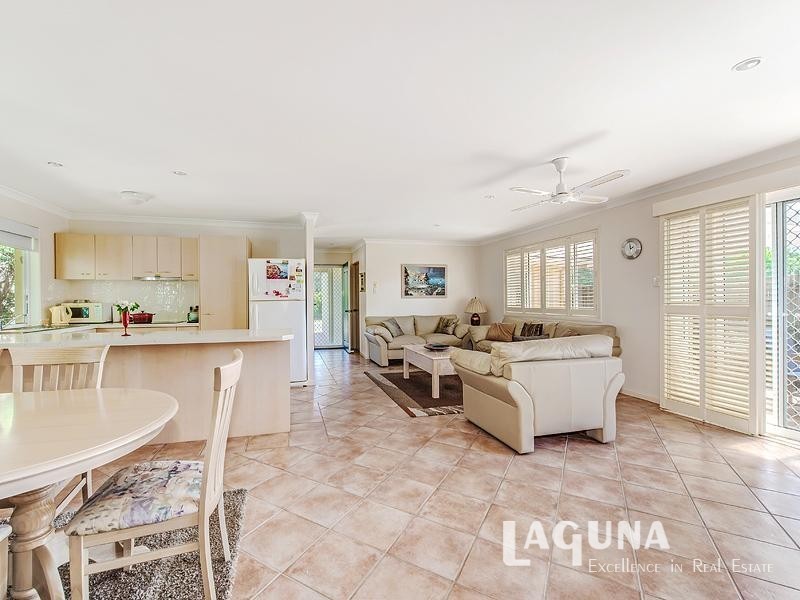 1 / 5 Riverstone Court, Tewantin QLD 4565