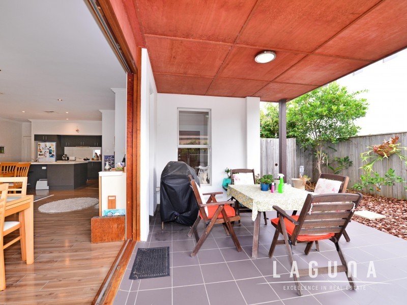 U7 / 2 Lake Weyba Drive, Noosaville QLD 4566