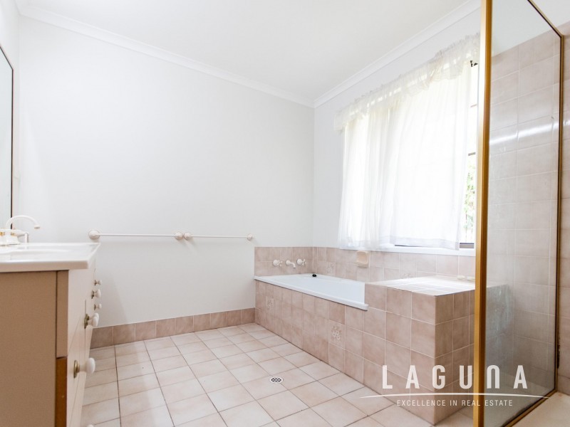 16 Palm Grove Crescent, Tewantin QLD 4565