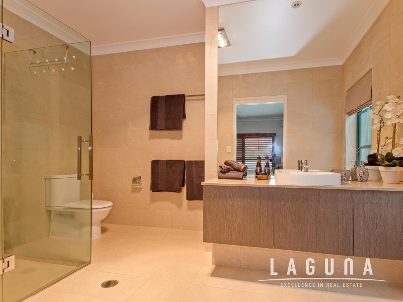 5 Seagull Court, Noosa Waters QLD 4566