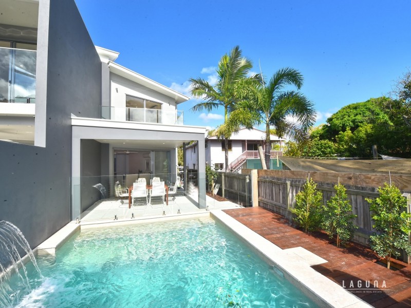 1/6 Nannygai Street, Noosaville QLD 4566