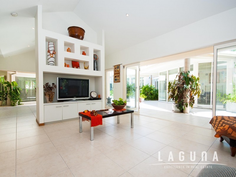 4 Shorehaven Drive, Noosa Waters QLD 4566