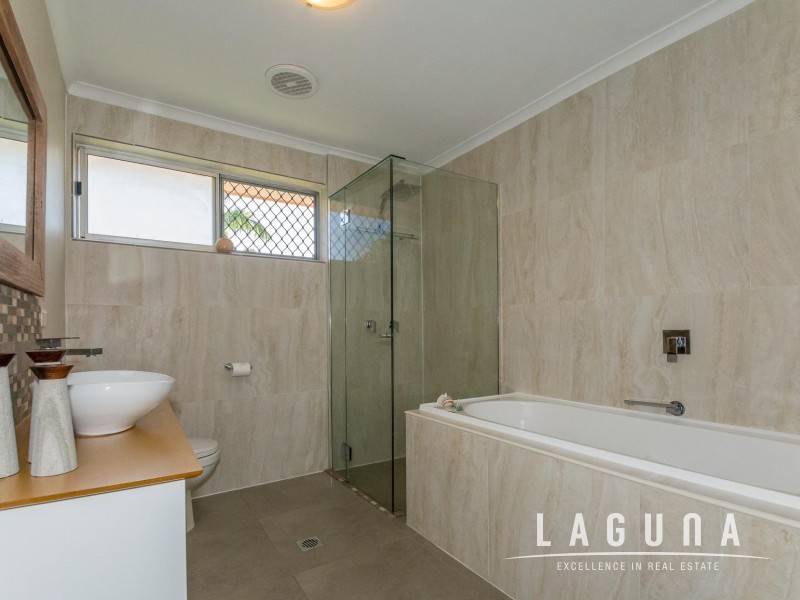 10 Carnoustie Street, Tewantin QLD 4565