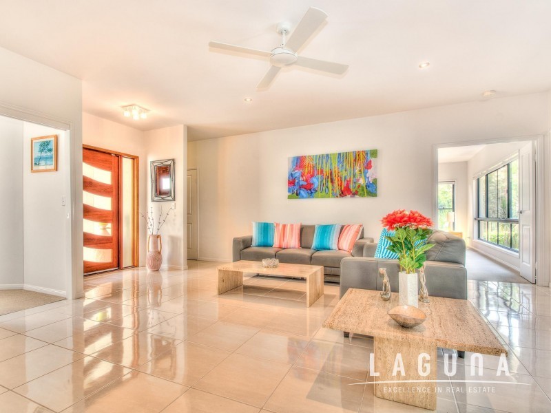 4/19A Sunrise Avenue, Tewantin QLD 4565