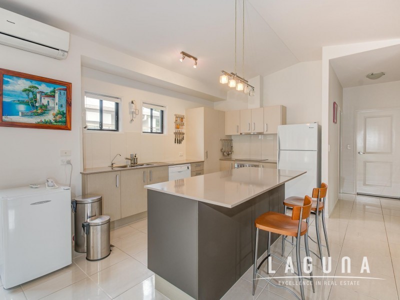 4/19A Sunrise Avenue, Tewantin QLD 4565