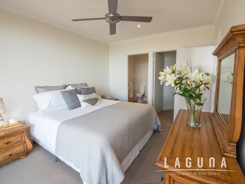 2/1 Tingira Crescent, Sunrise Beach QLD 4567