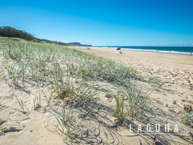 2/1 Tingira Crescent, Sunrise Beach QLD 4567