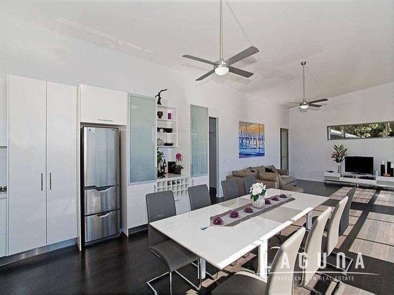 18 Clearview Drive, Lake Macdonald QLD 4563