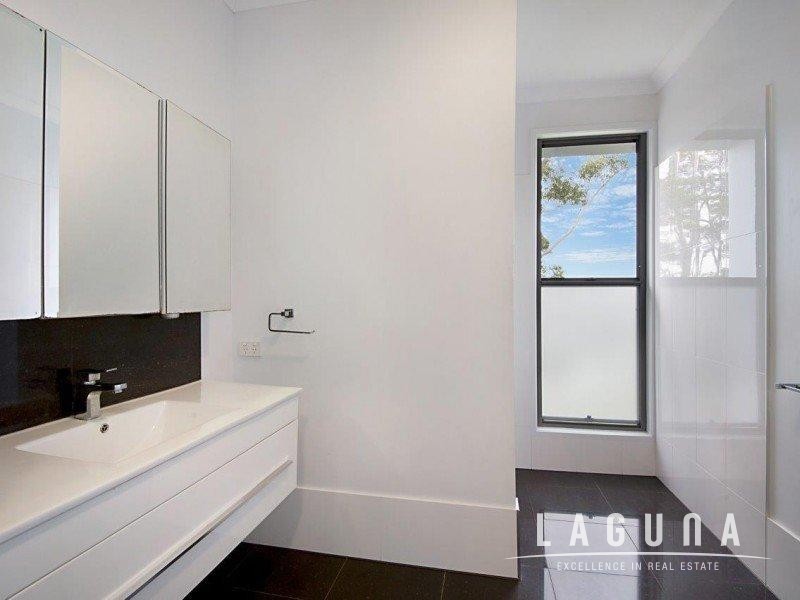 18 Clearview Drive, Lake Macdonald QLD 4563