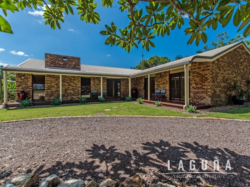 4 Illoura Place, Cooroibah QLD 4565