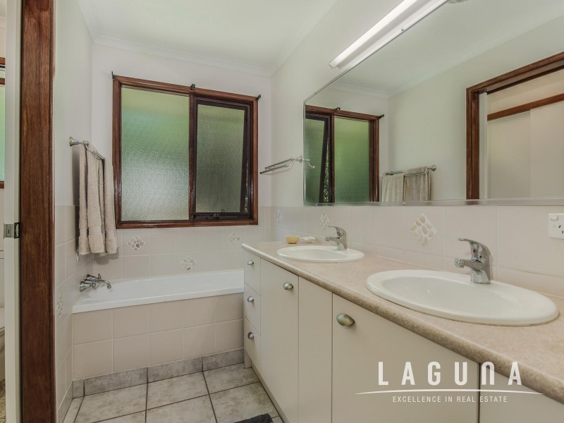 4 Illoura Place, Cooroibah QLD 4565