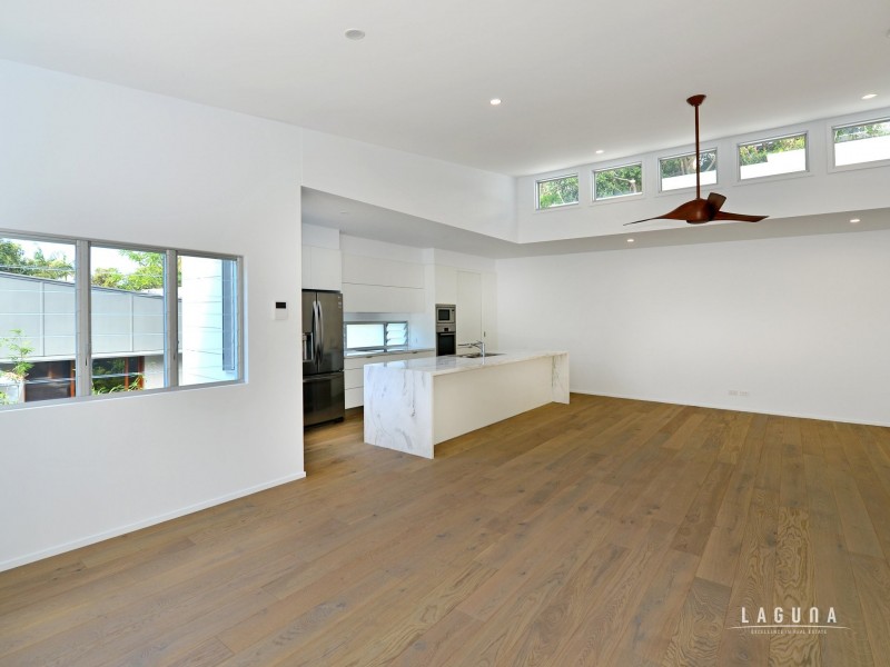 2/9 Duke Street, Sunshine Beach QLD 4567