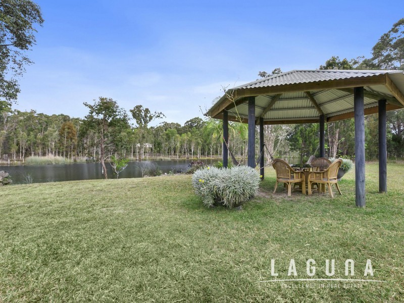 17 Coolah Place, Cooroibah QLD 4565