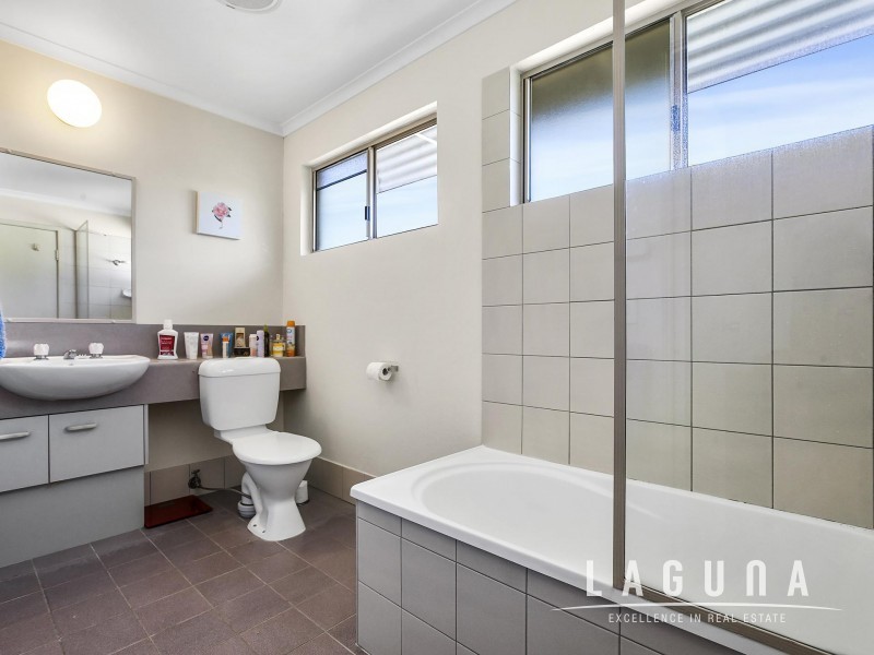 207/4 Lake Weyba Drive, Noosaville QLD 4566