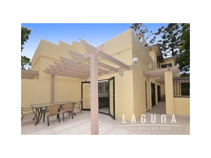 1/8 Angler St, Noosa Heads QLD 4567