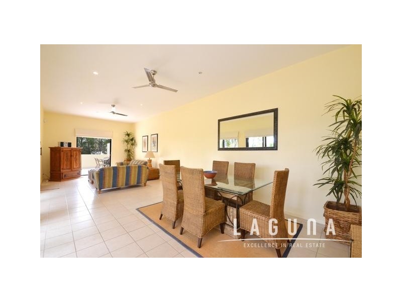 1/8 Angler St, Noosa Heads QLD 4567