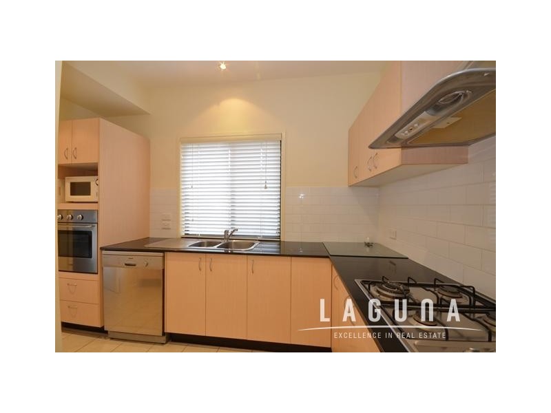 1/8 Angler St, Noosa Heads QLD 4567