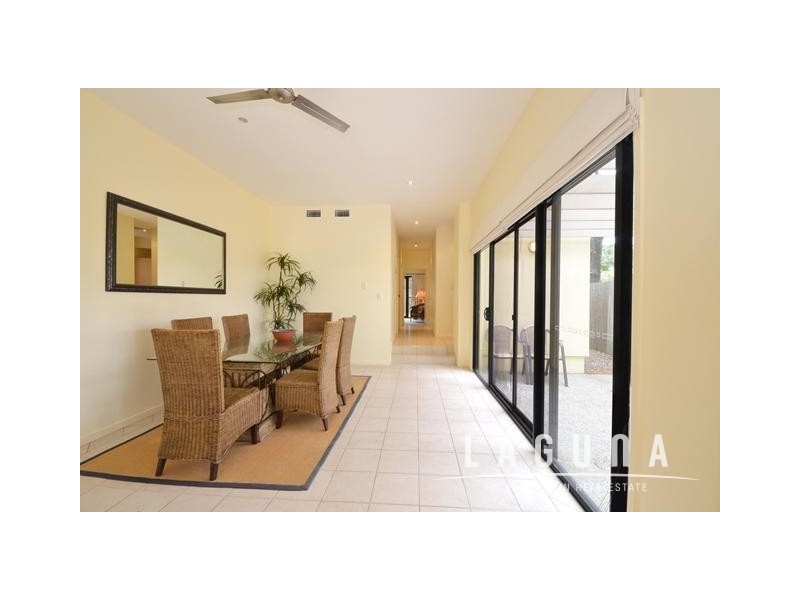 1/8 Angler St, Noosa Heads QLD 4567