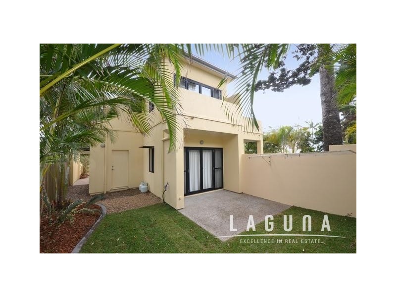 1/8 Angler St, Noosa Heads QLD 4567