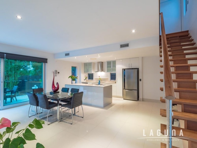 2/10 Nannygai Street, Noosaville QLD 4566
