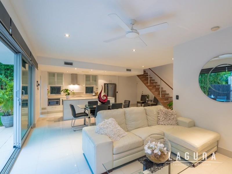 2/10 Nannygai Street, Noosaville QLD 4566