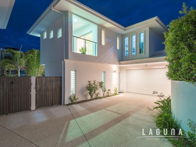 2/10 Nannygai Street, Noosaville QLD 4566