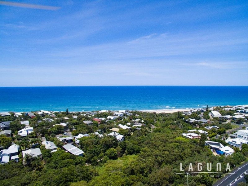 16 Captains Court, Sunrise Beach QLD 4567