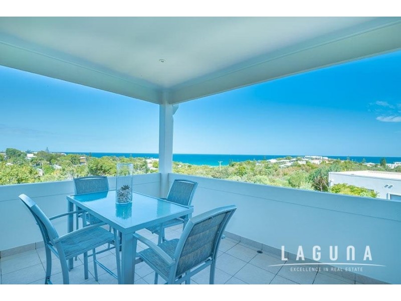 16 Captains Court, Sunrise Beach QLD 4567