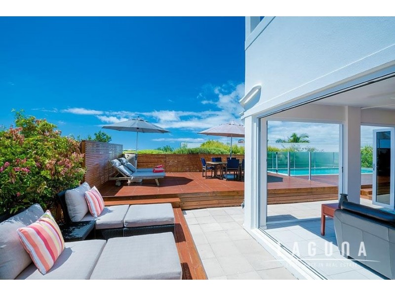 16 Captains Court, Sunrise Beach QLD 4567