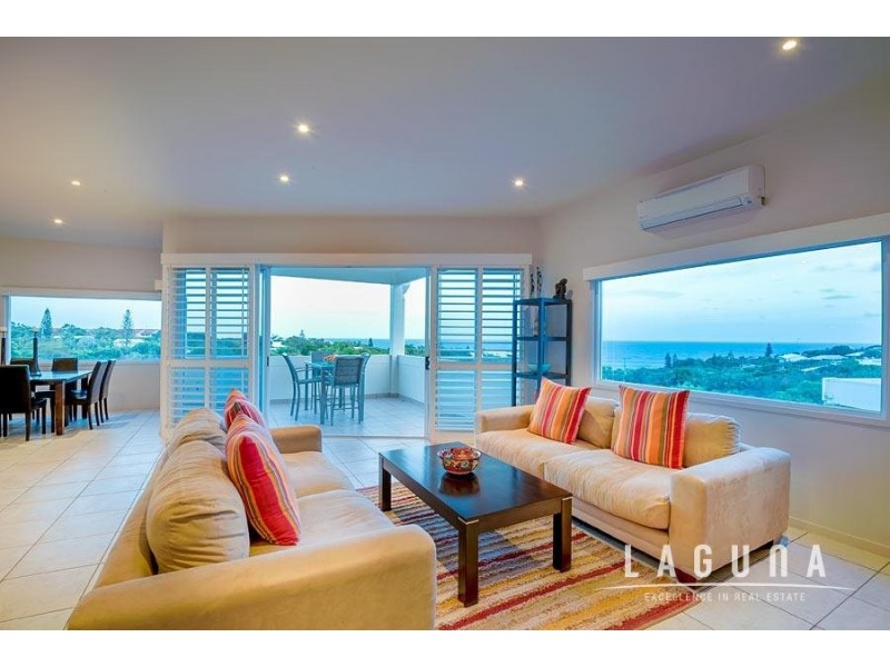 16 Captains Court, Sunrise Beach QLD 4567