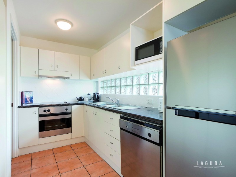 8/7 Edward St, Noosaville QLD 4566
