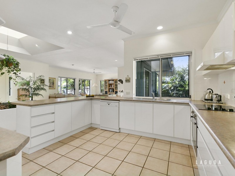 5 Seashell Place, Noosaville QLD 4566