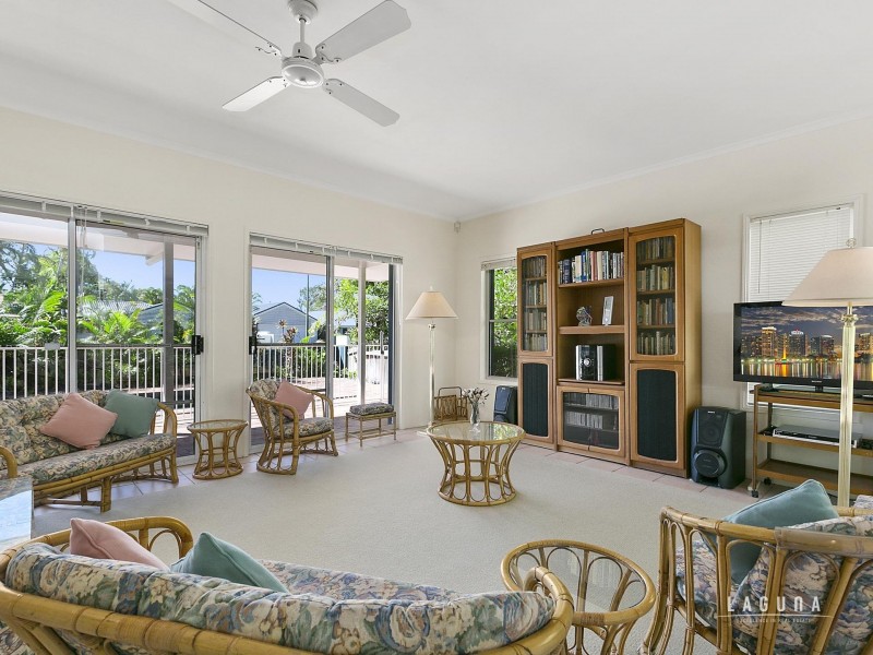 5 Seashell Place, Noosaville QLD 4566