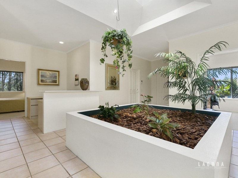 5 Seashell Place, Noosaville QLD 4566