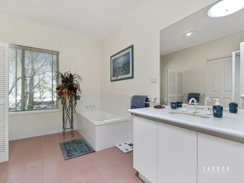 5 Seashell Place, Noosaville QLD 4566
