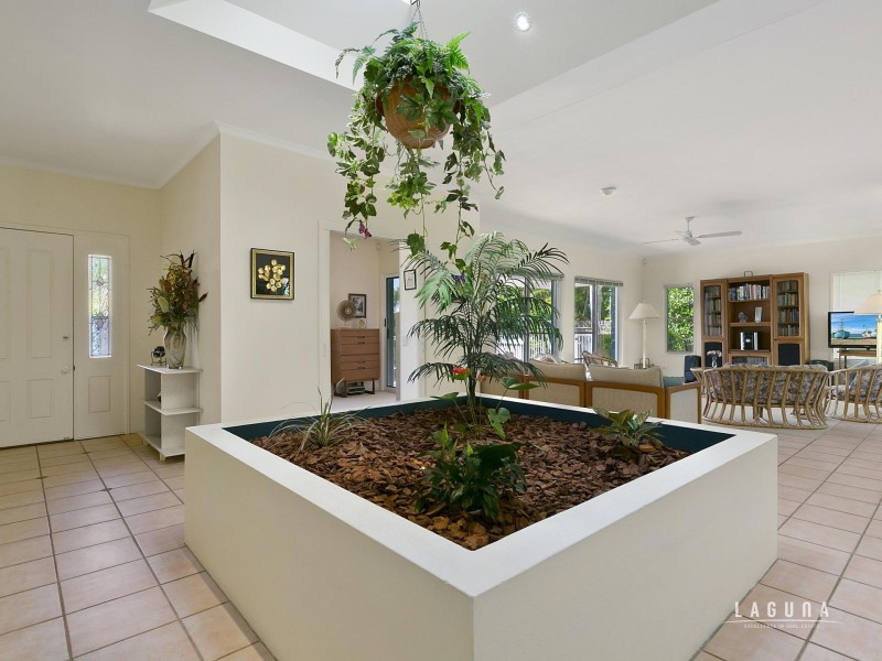 5 Seashell Place, Noosaville QLD 4566