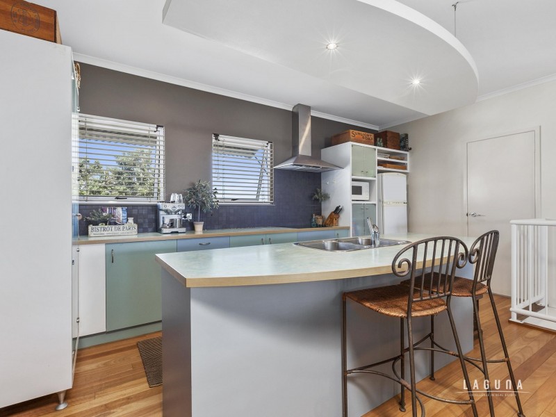 1/18 Sobraon Street, Sunrise Beach QLD 4567