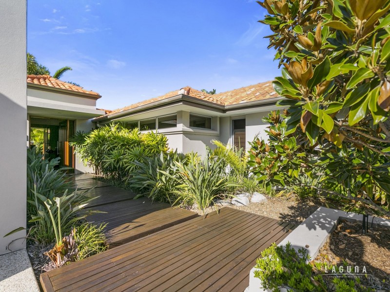 4 Lakeside Drive, Peregian Springs QLD 4573