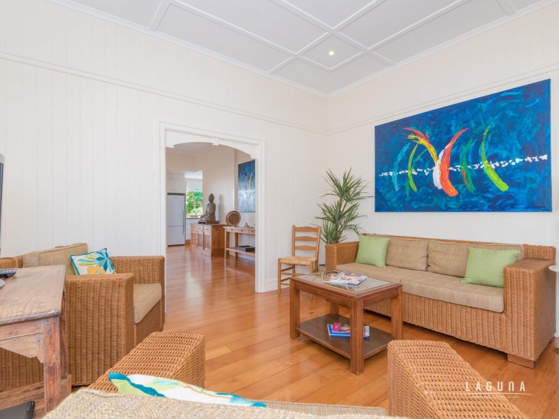 16 Laburnum Crescent, Noosaville QLD 4566