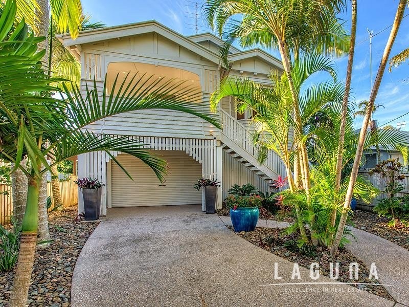 16 Laburnum Crescent, Noosaville QLD 4566