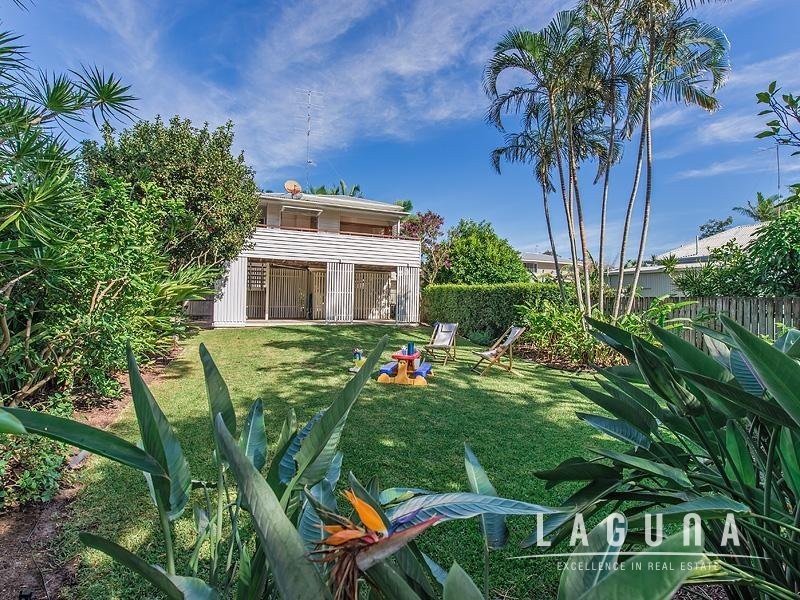 16 Laburnum Crescent, Noosaville QLD 4566