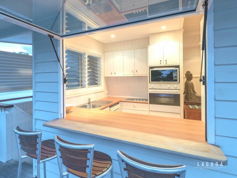 16 Laburnum Crescent, Noosaville QLD 4566