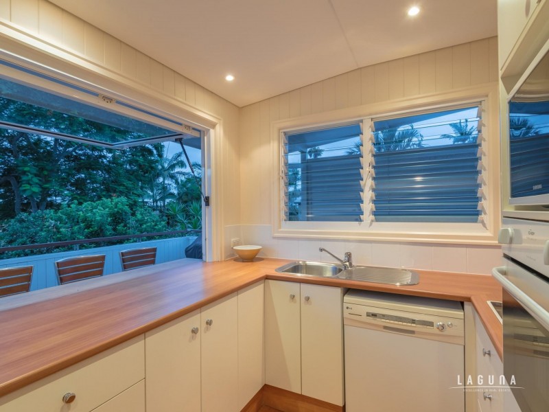 16 Laburnum Crescent, Noosaville QLD 4566