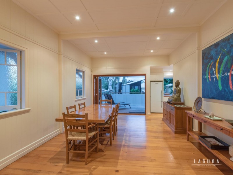 16 Laburnum Crescent, Noosaville QLD 4566